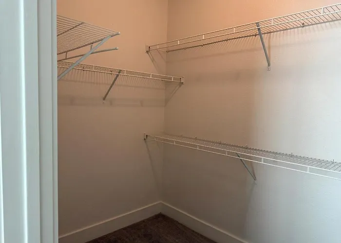 Experience The Of Worth Stylish In The Cultural District Apartment Fort Worth